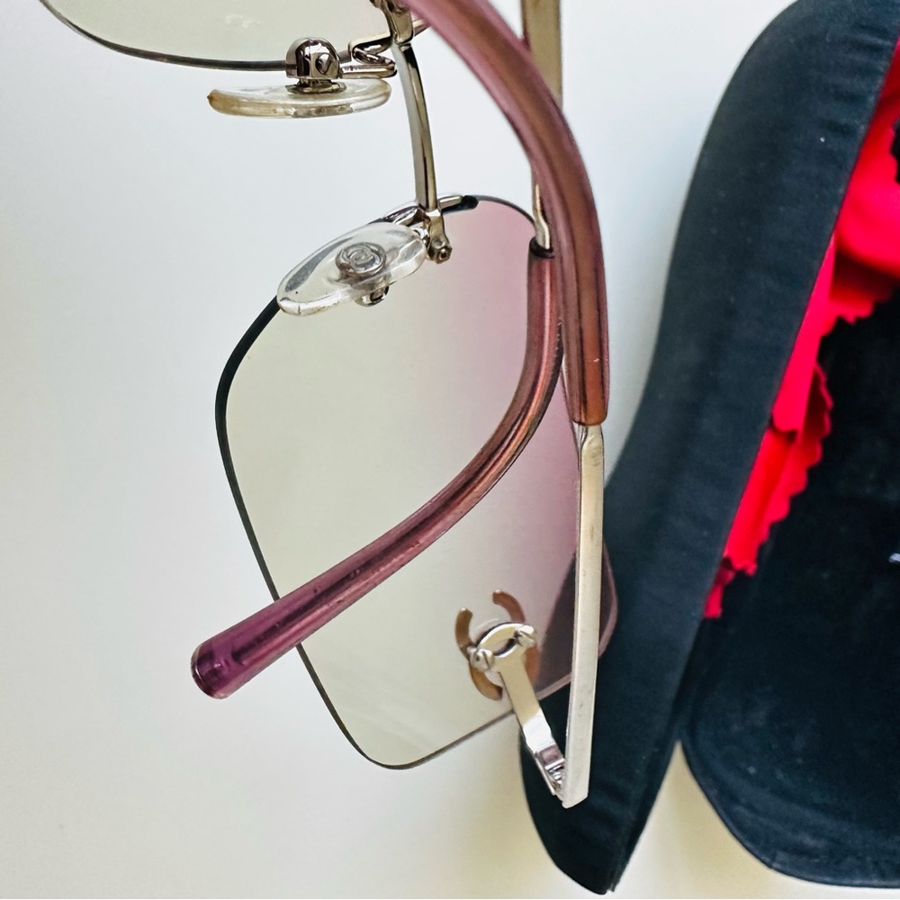 Like New💕CHANEL PERFECT CONDITION SWAROVSKI CRYSTAL VINTAGE SUNGLASSES - Picture 6 of 15